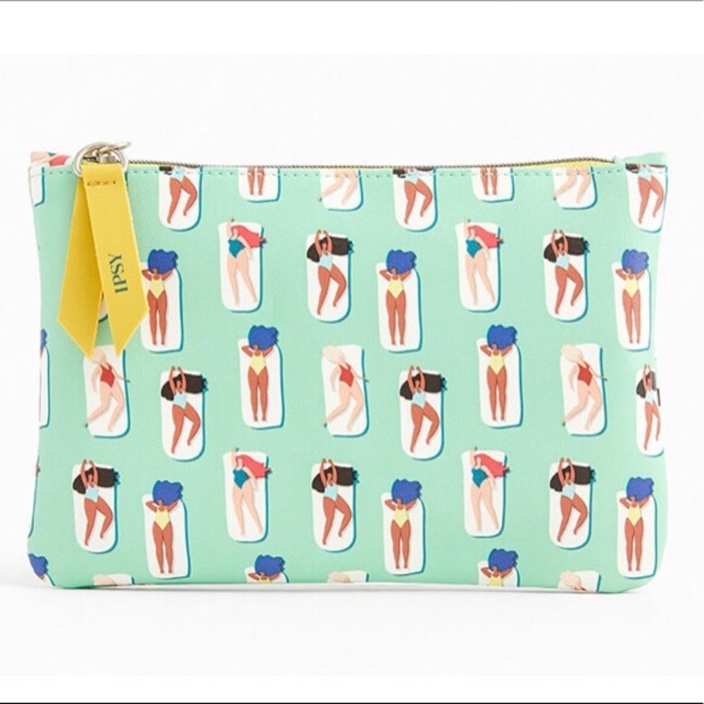 BOGO - 🆕 Summer fun makeup bag